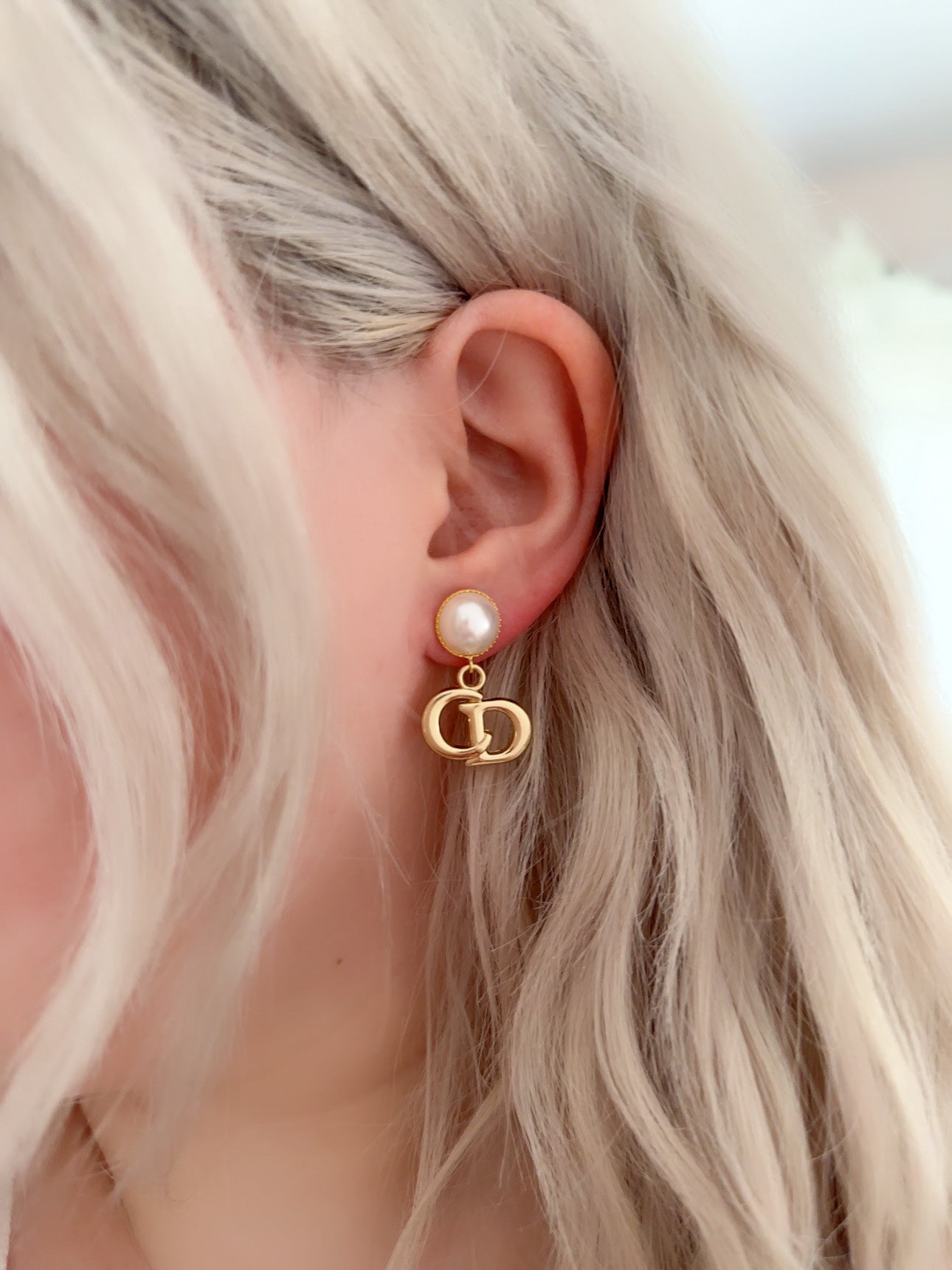 The “Lady” Pearl Drop Earrings