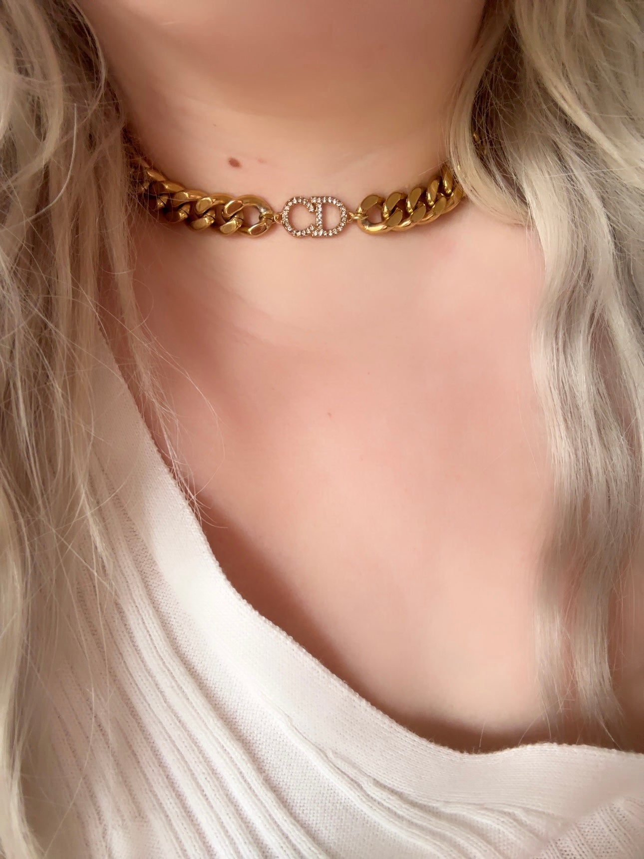 The “CD Choker” Necklace