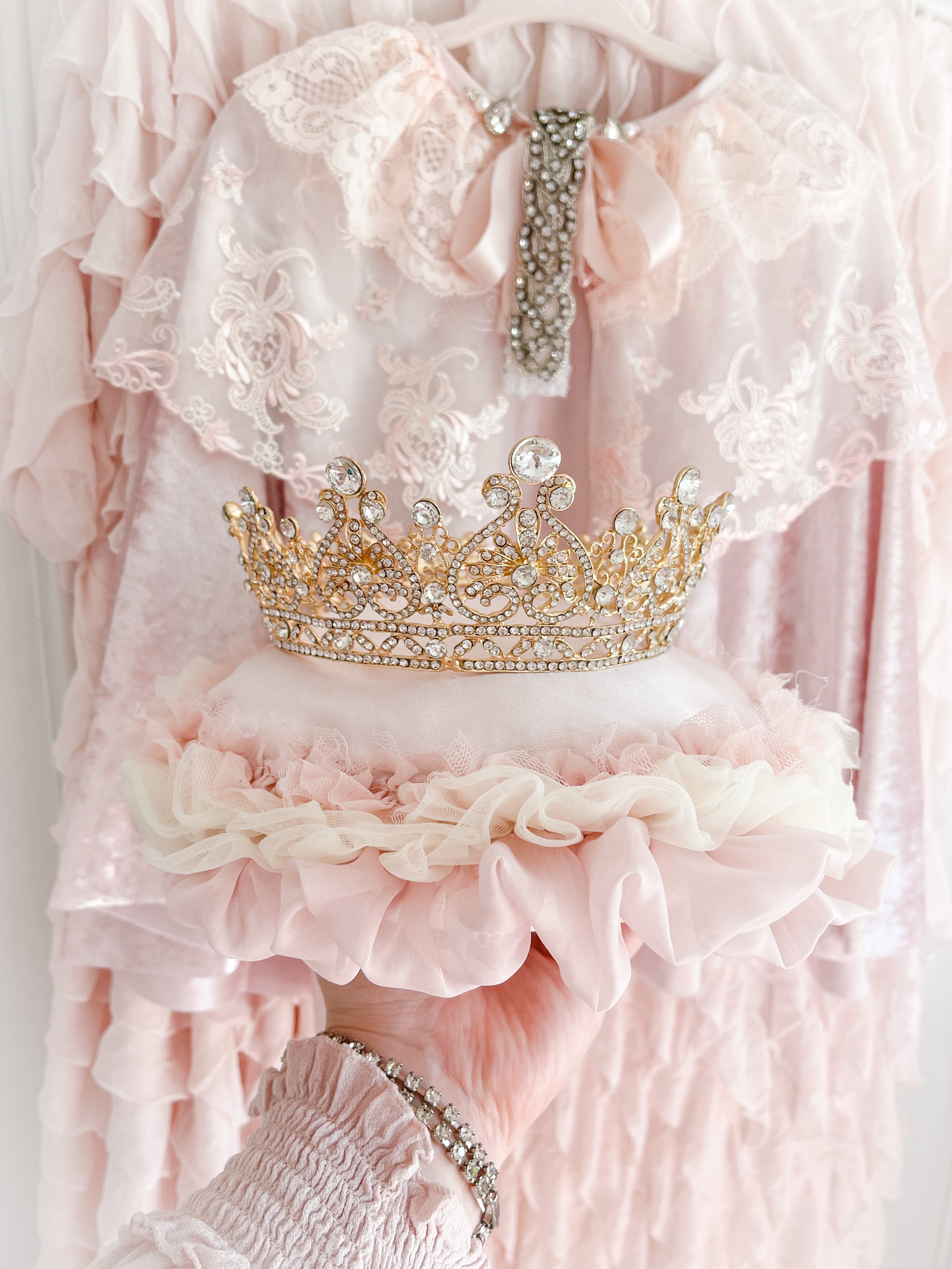 The "Prima Ballerina" Gold Crown